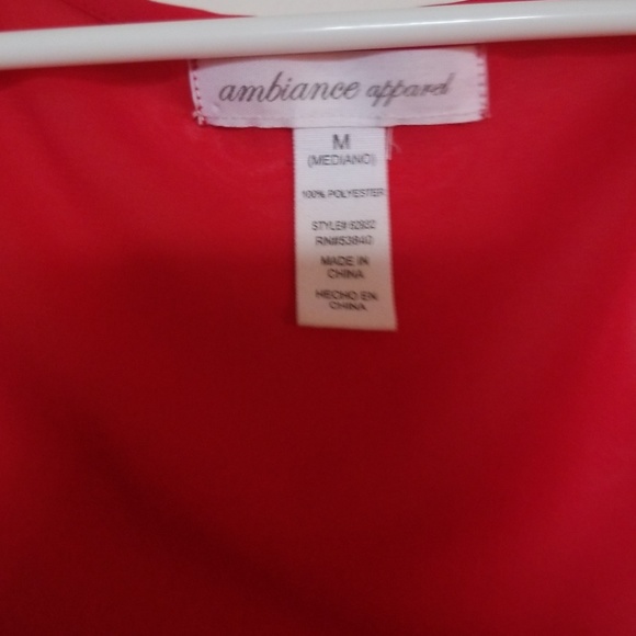 Red blouse - Picture 2 of 3